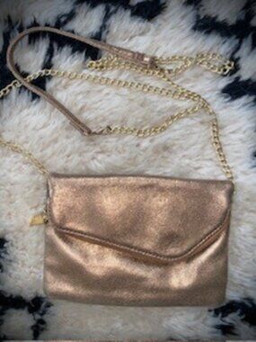 HOBO “Daria” Convertible Crossbody / Clutch | Bronze Metallic Leather